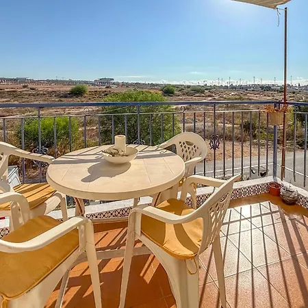 Dom wakacyjny 2 Bedroom Stunning In Torrevieja